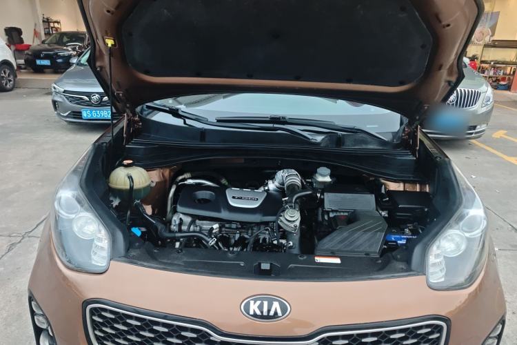 Used Kia KX5 2016 1.6T Automatic Two-Wheel Drive DLX Engine Bay