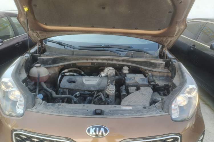 Used Kia KX5 2016 1.6T Automatic Two-Wheel Drive DLX Engine Bay