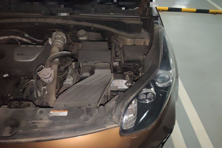 Used Kia KX5 2016 1.6T Automatic Two-Wheel Drive Premium Engine Bay Left