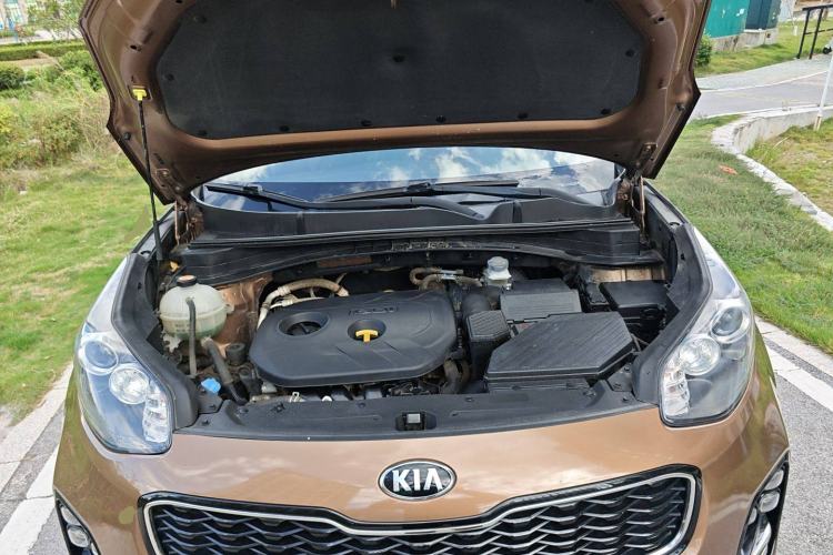 Used Kia KX5 2016 2.0L Automatic 2WD GLS Engine Bay