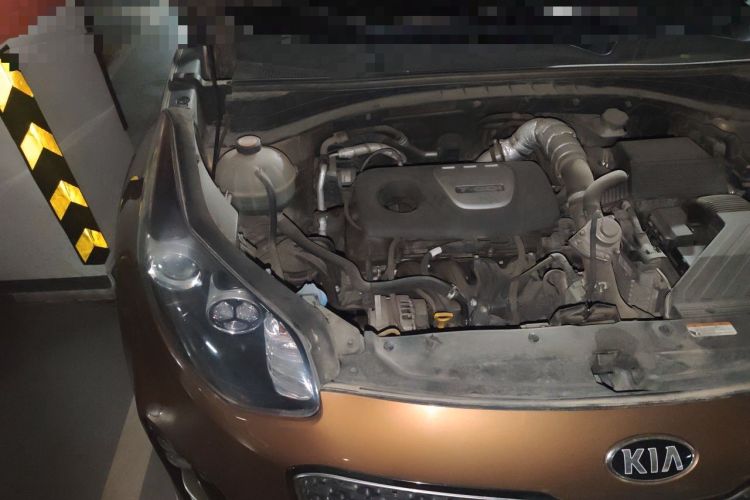 Used Kia KX5 2016 1.6T Automatic Two-Wheel Drive Premium Engine Bay Right