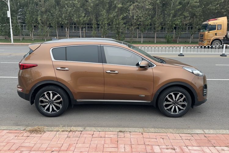 Used Kia KX5 2016 1.6T Automatic Two-Wheel Drive Premium Exterior 2