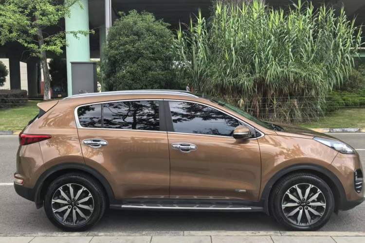 Used Kia KX5 2016 1.6T Automatic Two-Wheel Drive Premium Exterior 2