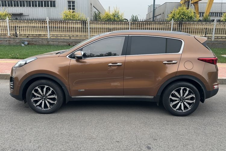 Used Kia KX5 2016 1.6T Automatic Two-Wheel Drive Premium Exterior 5