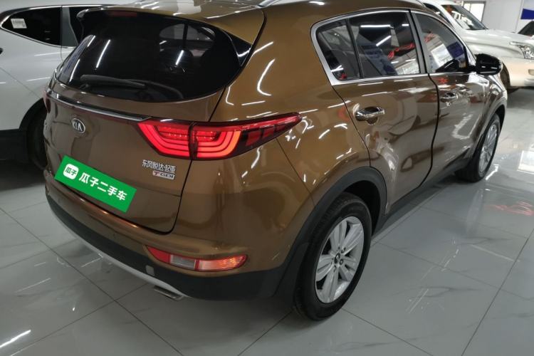 Used Kia KX5 2016 1.6T Automatic Two-Wheel Drive DLX Exterior 5
