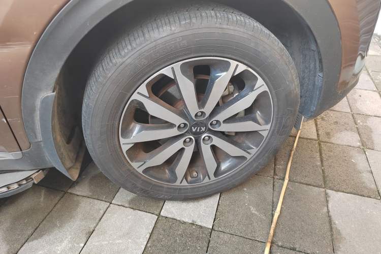 Used Kia KX5 2016 1.6T Automatic Two-Wheel Drive Premium Exterior 7