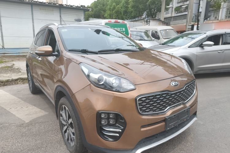 Used Kia KX5 2016 1.6T Automatic Two-Wheel Drive Premium Front Right 45 Deg
