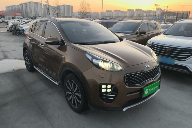 Used Kia KX5 2016 1.6T Automatic All-Wheel Drive Premium Front Right 45 Deg