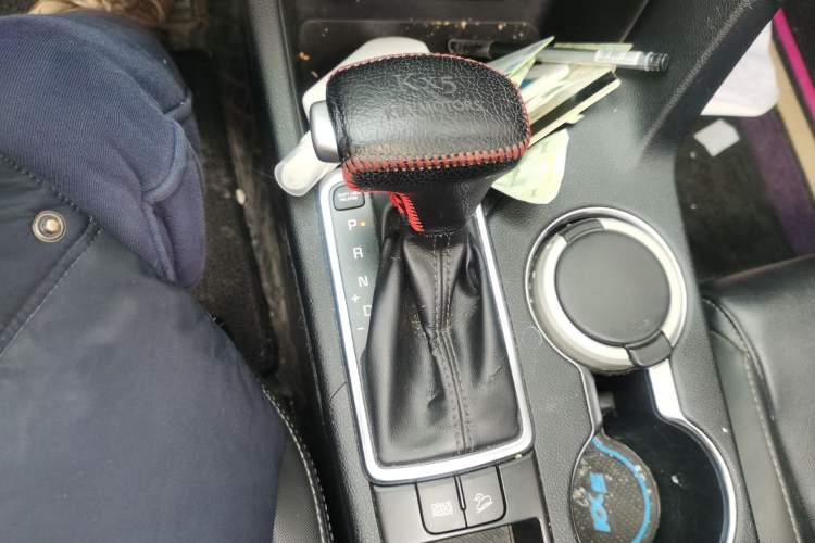Used Kia KX5 2016 1.6T Automatic Two-Wheel Drive DLX Gear Lever