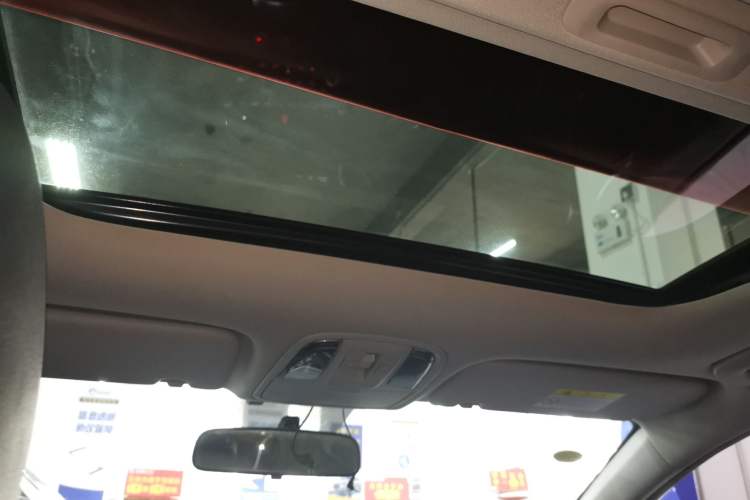 Used Kia KX5 2016 1.6T Automatic Two-Wheel Drive DLX Headliner