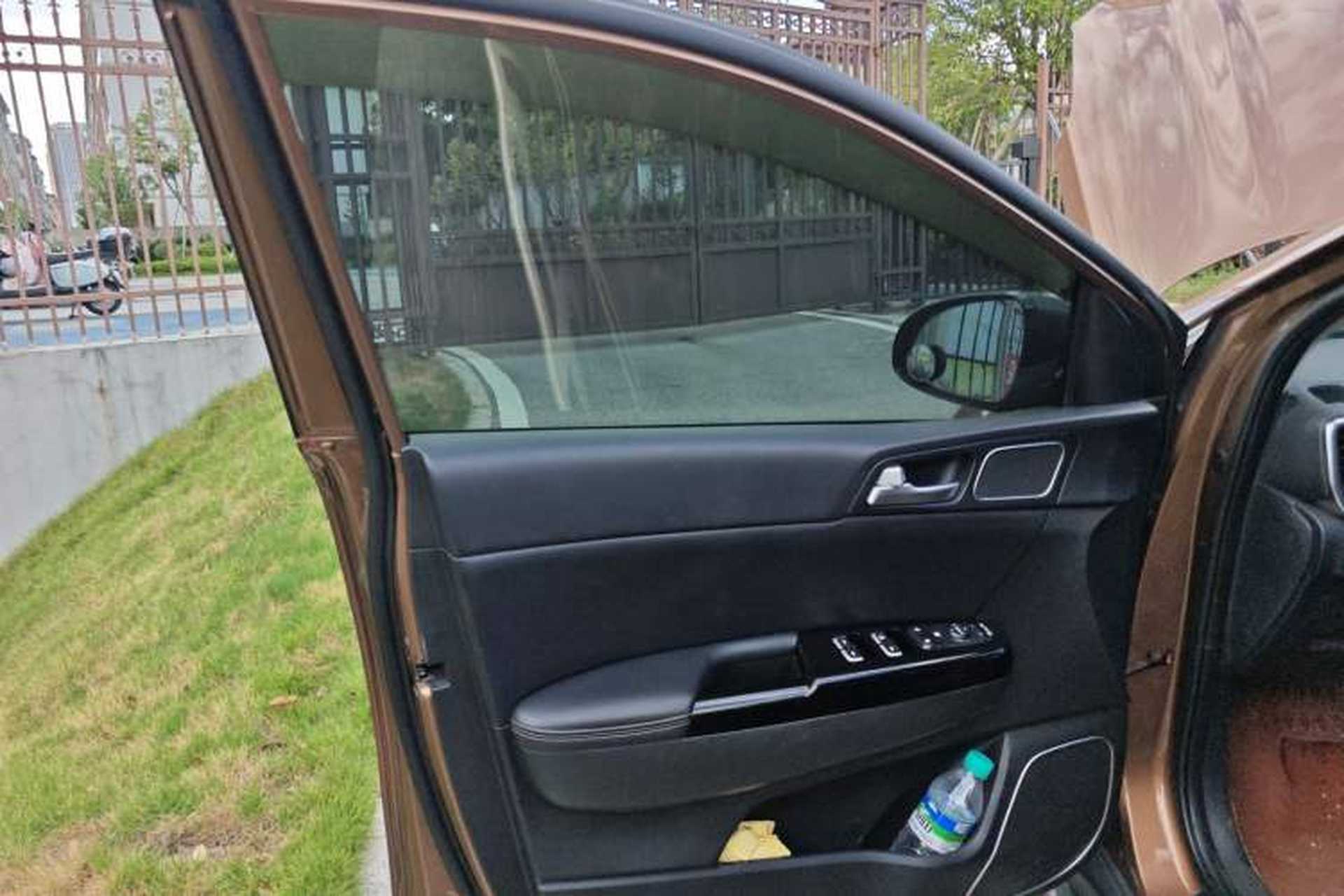 Used Kia KX5 2016 2.0L Automatic 2WD GLS Left Front Door Interior