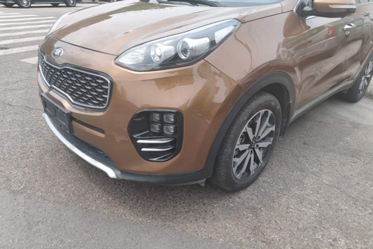 Used Kia KX5 2016 1.6T Automatic Two-Wheel Drive Premium Left Front Headlight