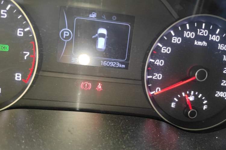 Used Kia KX5 2016 1.6T Automatic Two-Wheel Drive Premium Odometer Close Up