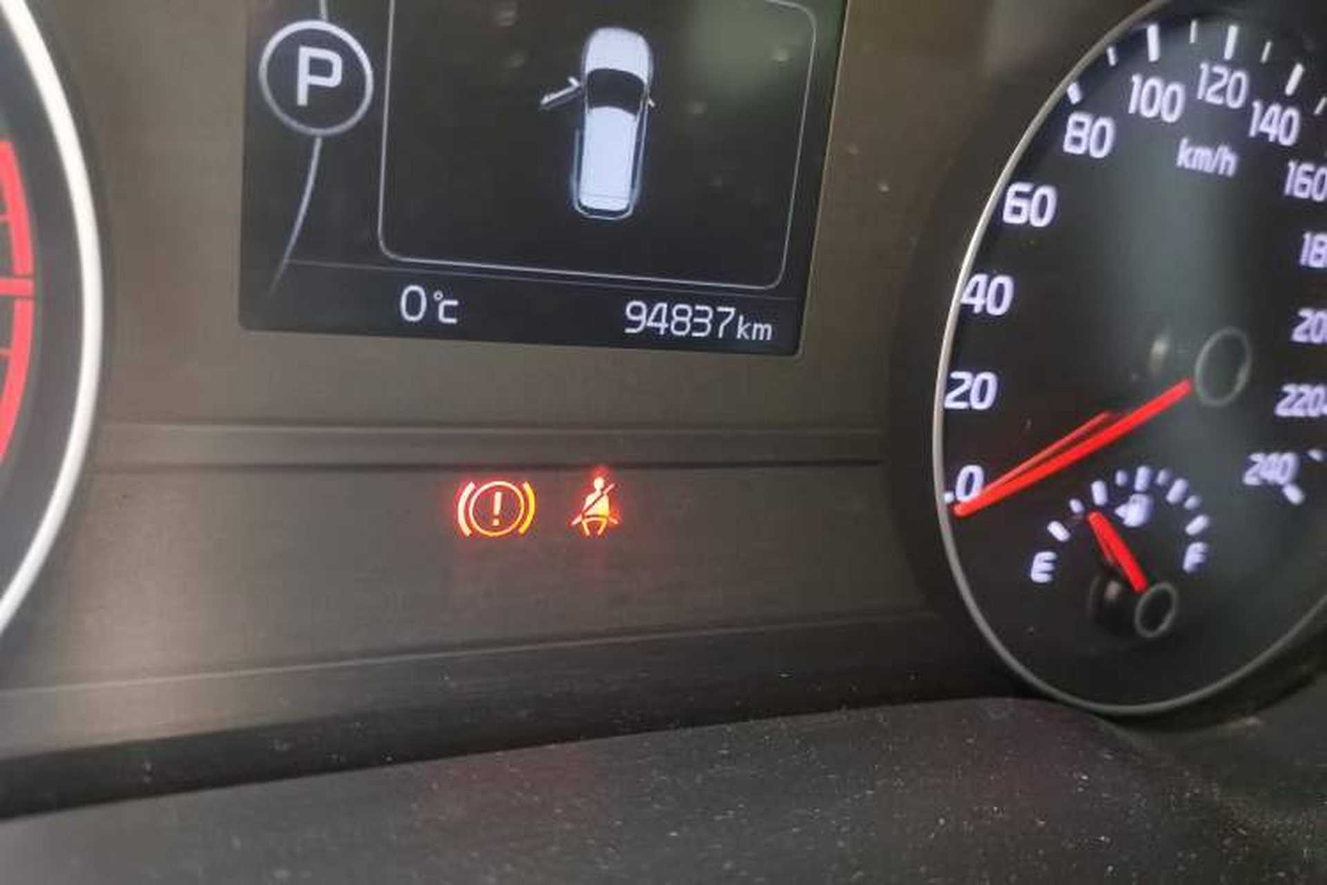 Used Kia KX5 2016 1.6T Automatic Two-Wheel Drive DLX Odometer Close Up