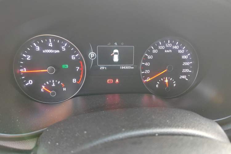 Used Kia KX5 2016 1.6T Automatic Two-Wheel Drive Premium Odometer Close Up