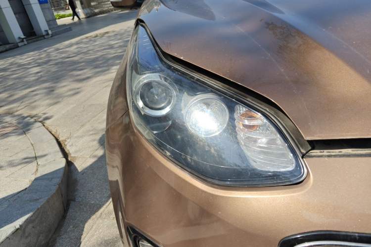 Used Kia KX5 2016 2.0L Automatic 2WD GLS Right Front Headlight