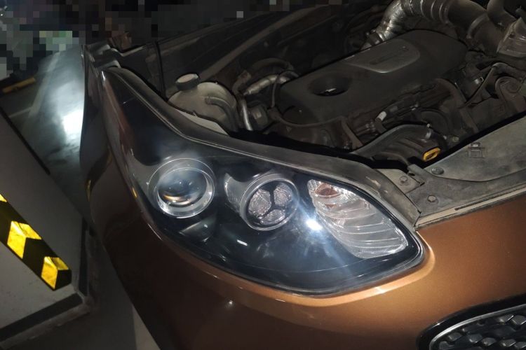 Used Kia KX5 2016 1.6T Automatic Two-Wheel Drive Premium Right Front Headlight