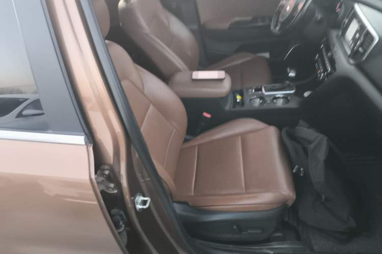 Used Kia KX5 2016 1.6T Automatic All-Wheel Drive Premium Right Front Seat