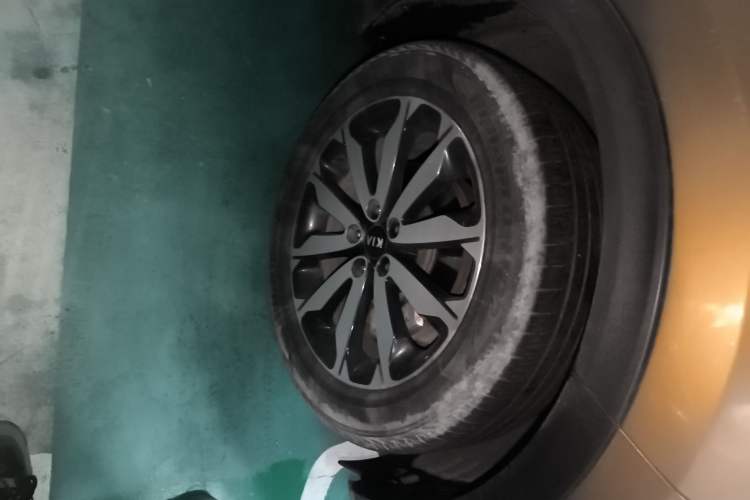 Used Kia KX5 2016 2.0L Automatic 2WD Premium Right Front Wheel Hub