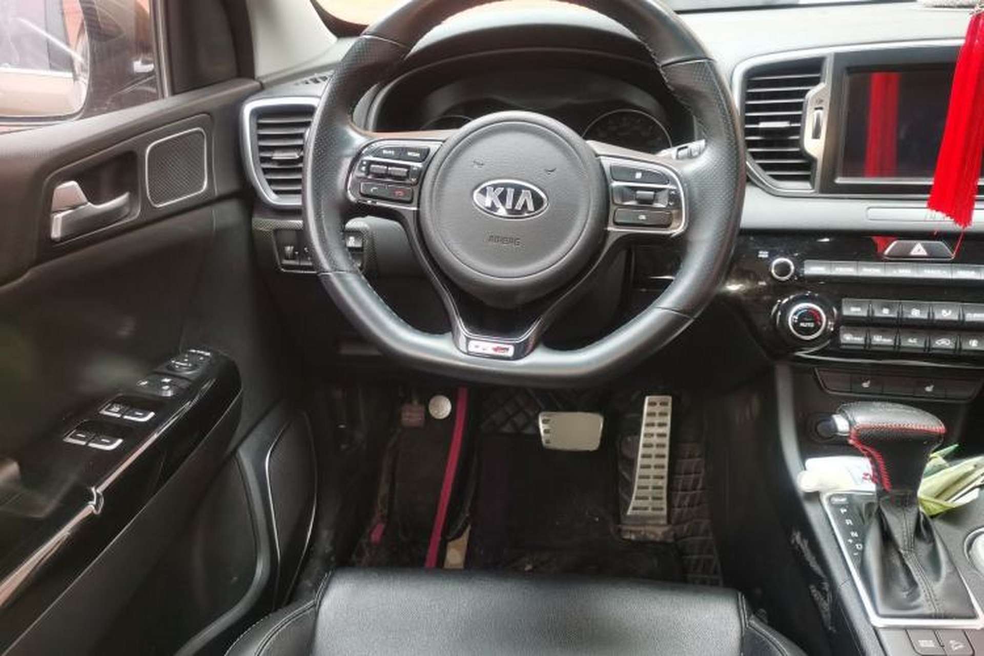 Used Kia KX5 2016 1.6T Automatic Two-Wheel Drive DLX Steering Wheel