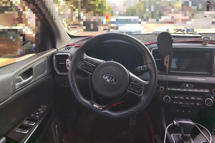 Used Kia KX5 2016 1.6T Automatic Two-Wheel Drive Premium Steering Wheel