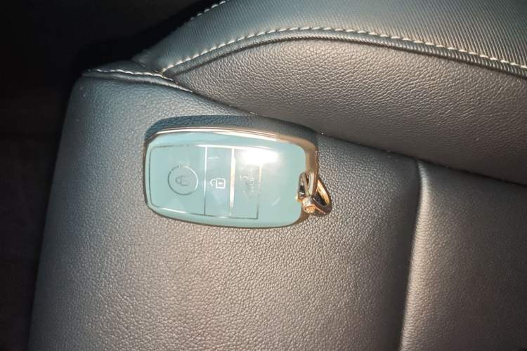 Used Kia KX5 2016 1.6T Automatic Two-Wheel Drive DLX Vehicle Key