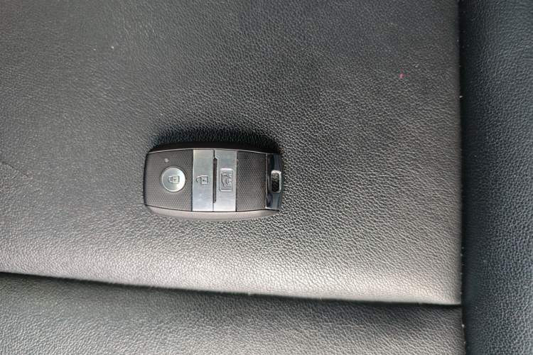 Used Kia KX5 2016 2.0L Automatic 2WD GLS Vehicle Key