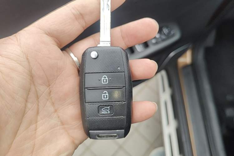 Used Kia KX5 2016 1.6T Automatic Two-Wheel Drive GL Vehicle Key