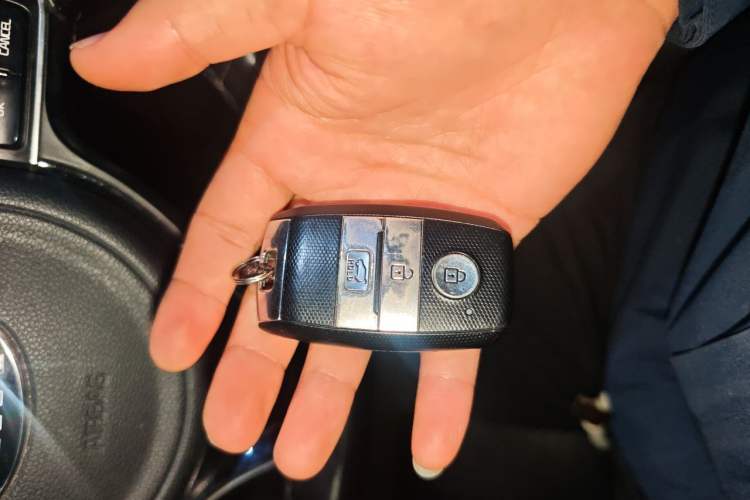 Used Kia KX5 2016 1.6T Automatic Two-Wheel Drive Premium Vehicle Key