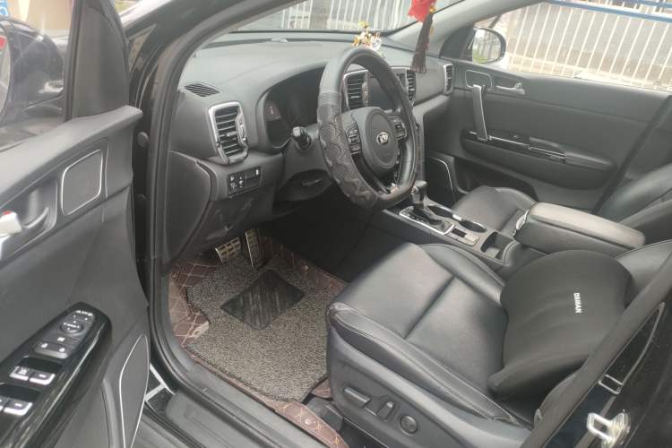 Used Kia KX5 2017 1.6T Automatic Two-Wheel Drive 15th Anniversary Special Edition DLX Driver Seat