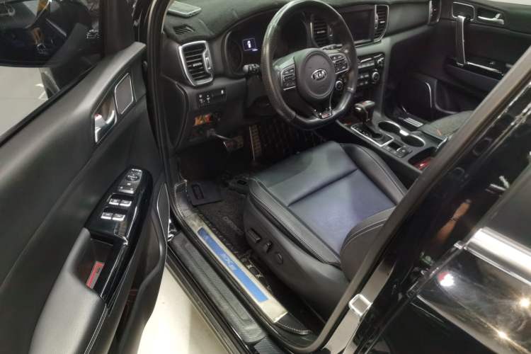 Used Kia KX5 2017 1.6T Automatic Two-Wheel Drive 15th Anniversary Special Edition DLX Driver Seat
