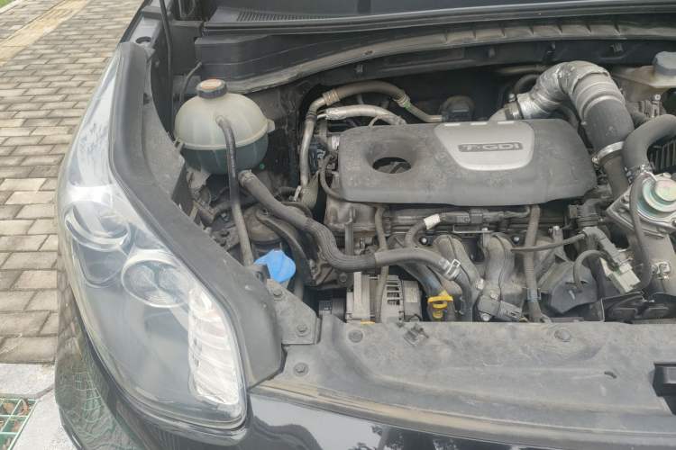 Used Kia KX5 2017 1.6T Automatic Two-Wheel Drive 15th Anniversary Special Edition DLX Engine Bay Right
