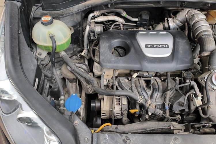 Used Kia KX5 2017 1.6T Automatic Two-Wheel Drive 15th Anniversary Special Edition DLX Engine Bay Right