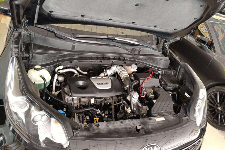Used Kia KX5 2017 1.6T Automatic Two-Wheel Drive 15th Anniversary Special Edition DLX Engine Bay