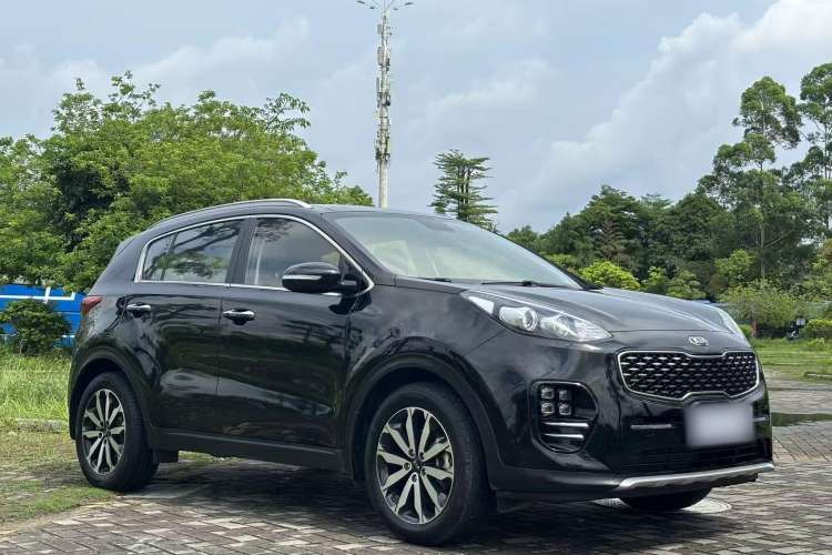 Used Kia KX5 2017 1.6T Automatic Two-Wheel Drive 15th Anniversary Special Edition DLX Exterior 2
