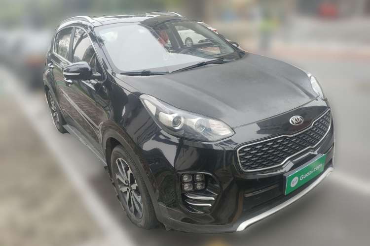 Used Kia KX5 2017 1.6T Automatic Two-Wheel Drive 15th Anniversary Special Edition DLX Front Right 45 Deg