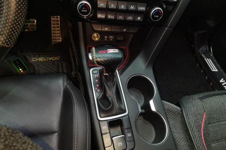 Used Kia KX5 2017 1.6T Automatic Two-Wheel Drive 15th Anniversary Special Edition DLX Gear Lever