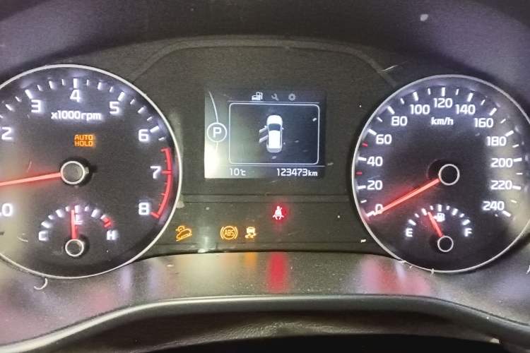 Used Kia KX5 2017 1.6T Automatic Two-Wheel Drive 15th Anniversary Special Edition DLX Instrument Cluster