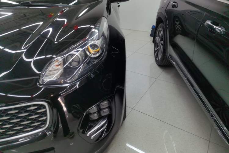 Used Kia KX5 2017 1.6T Automatic Two-Wheel Drive 15th Anniversary Special Edition DLX Left Front Headlight