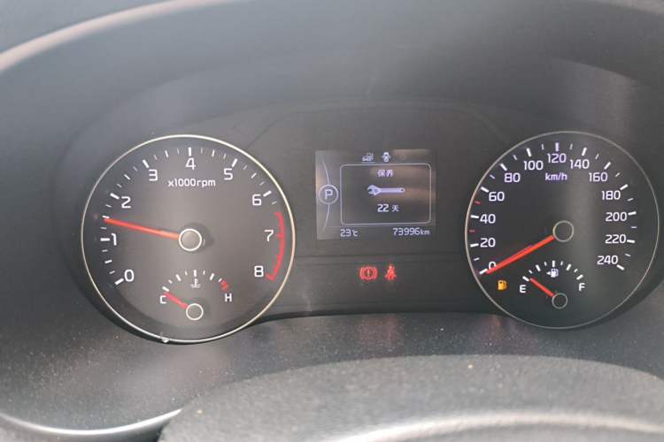 Used Kia KX5 2017 1.6T Automatic Two-Wheel Drive 15th Anniversary Special Edition DLX Odometer Close Up