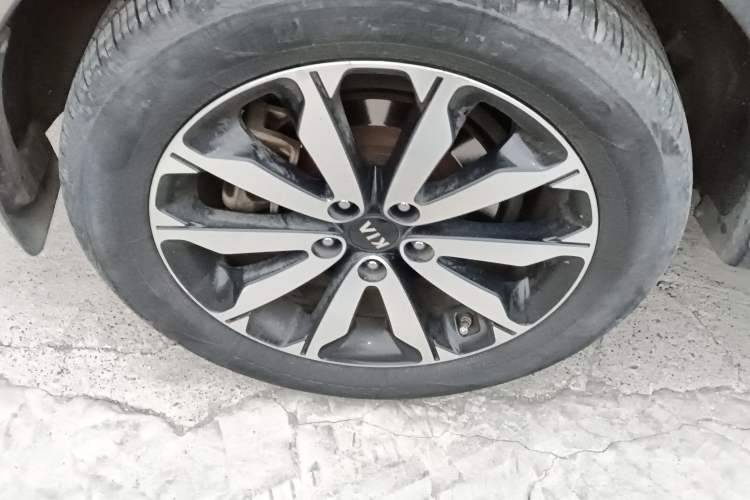 Used Kia KX5 2017 1.6T Automatic Two-Wheel Drive 15th Anniversary Special Edition DLX Right Rear Wheel Hub