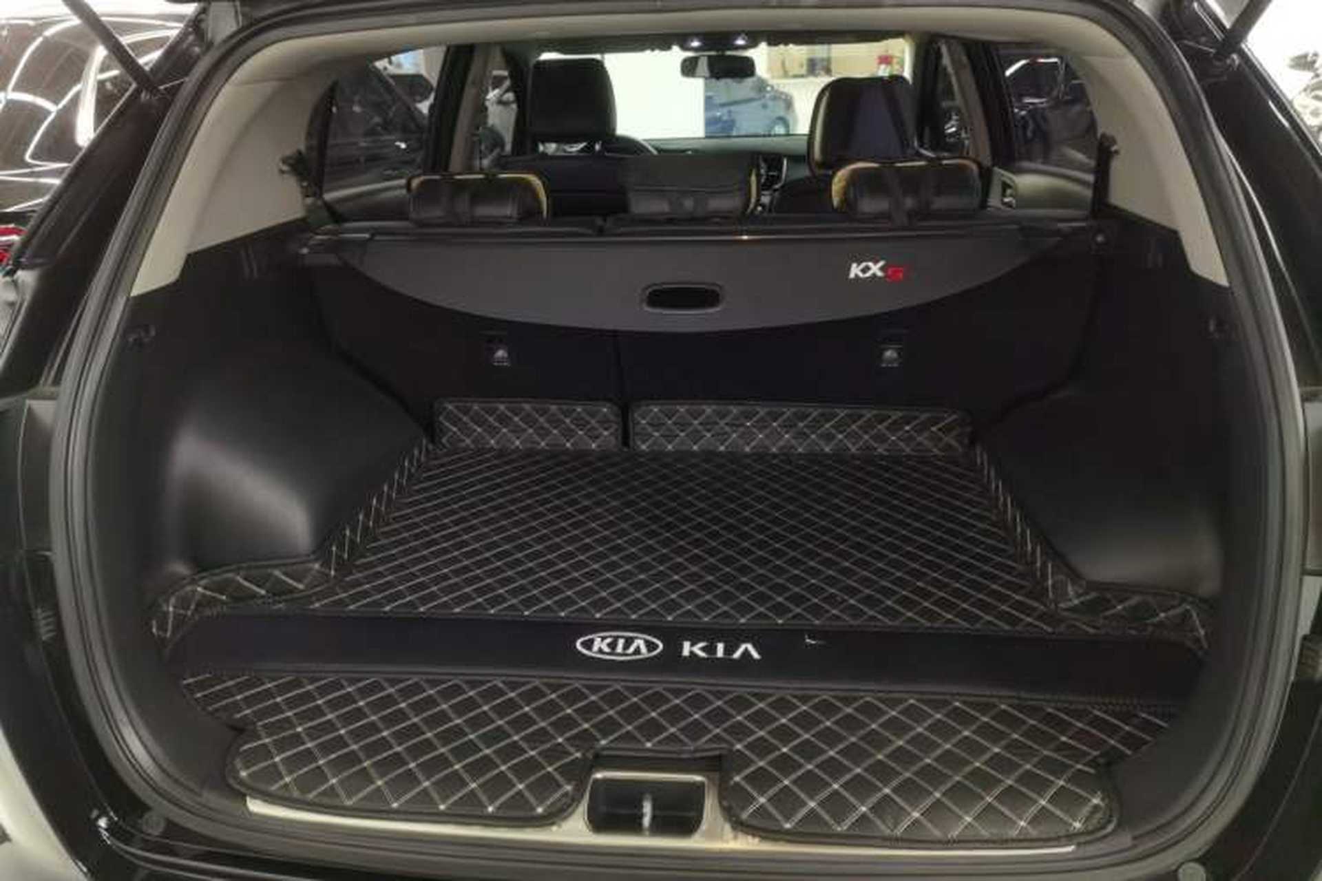 Used Kia KX5 2017 1.6T Automatic Two-Wheel Drive 15th Anniversary Special Edition DLX Trunk