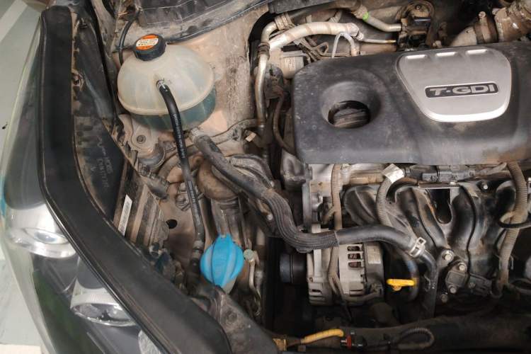 Used Kia KX5 2017 1.6T Automatic Two-Wheel Drive 15th Anniversary Special Edition DLX Engine Bay Right