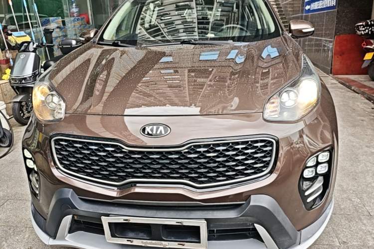 Used Kia KX5 2017 1.6T Automatic Two-Wheel Drive 15th Anniversary Special Edition DLX Front