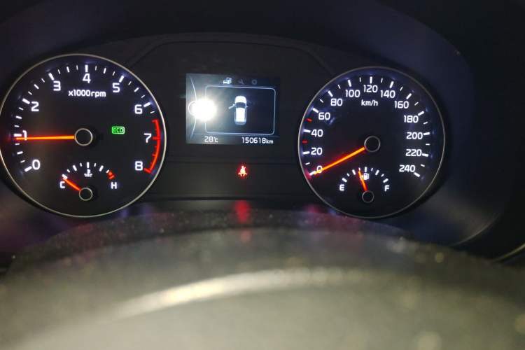 Used Kia KX5 2017 1.6T Automatic Two-Wheel Drive 15th Anniversary Special Edition DLX Odometer Close Up