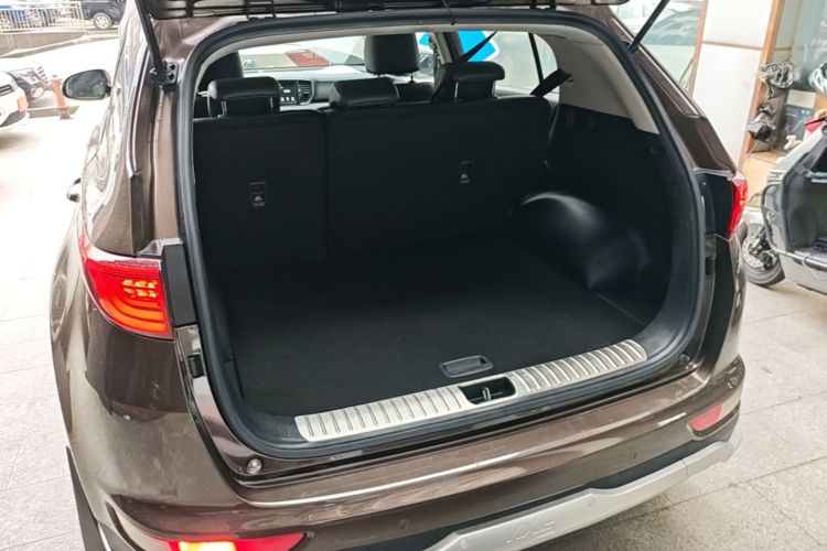 Used Kia KX5 2017 1.6T Automatic Two-Wheel Drive 15th Anniversary Special Edition DLX Trunk