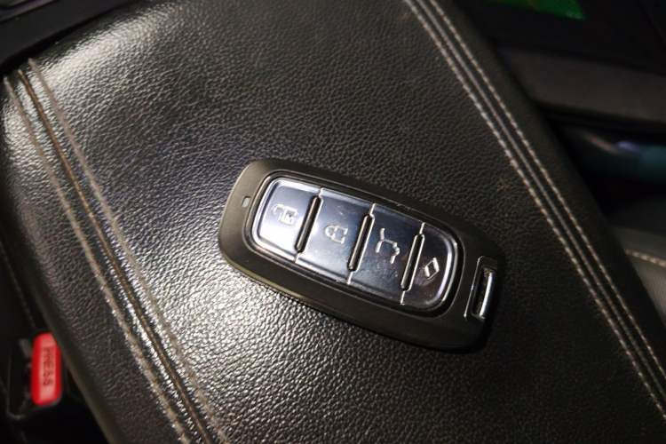 Used Kia KX5 2017 1.6T Automatic Two-Wheel Drive 15th Anniversary Special Edition DLX Vehicle Key