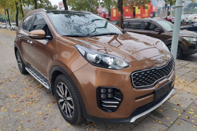Used Kia KX5 2017 1.6T Automatic Two-Wheel Drive 15th Anniversary Special Edition DLX Front Right 45 Deg