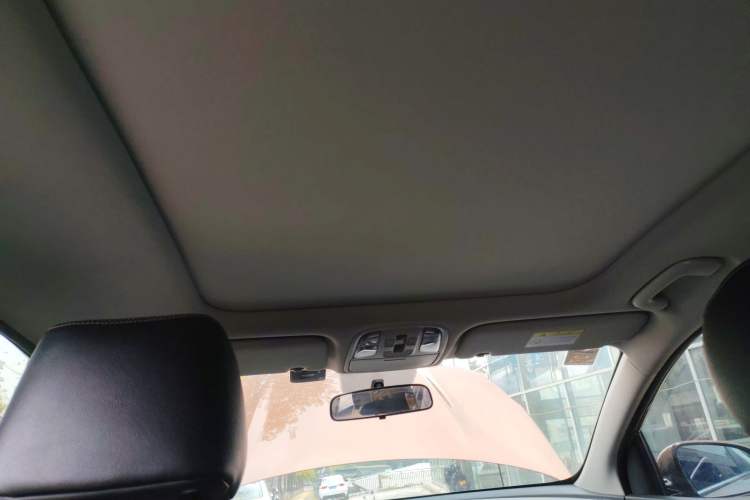 Used Kia KX5 2017 1.6T Automatic Two-Wheel Drive 15th Anniversary Special Edition DLX Headliner