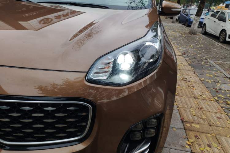 Used Kia KX5 2017 1.6T Automatic Two-Wheel Drive 15th Anniversary Special Edition DLX Left Front Headlight